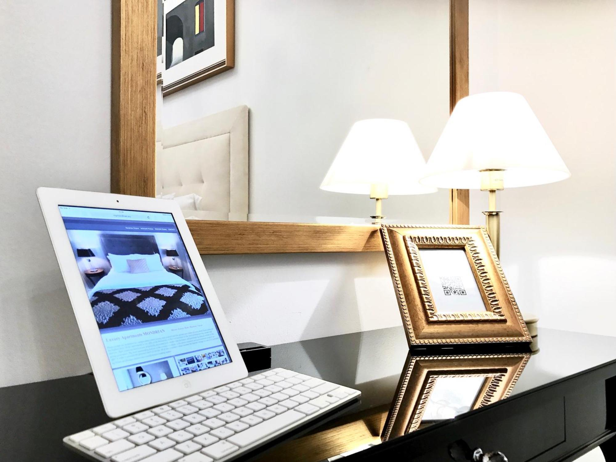 Mondrian Luxury Suites Unesco Old Town Warsaw Bilik gambar